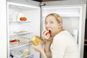 toux et faim chez une femme en arrêtant de fumer
