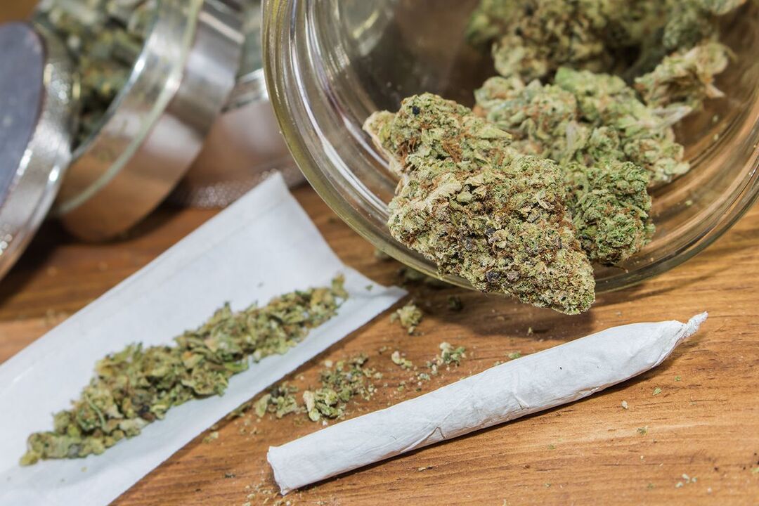 fumer de la marijuana de différentes manières